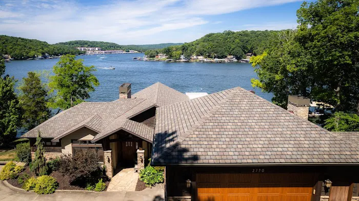 Midwest Roofing Picture 1