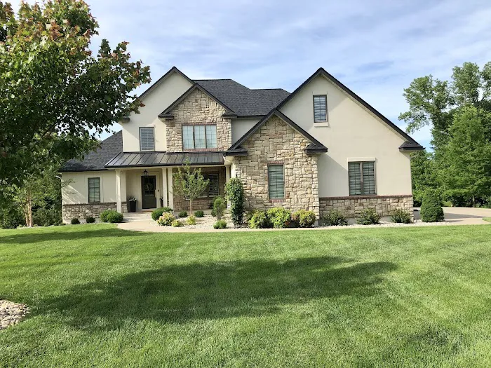 RJM ROOFING Picture 3