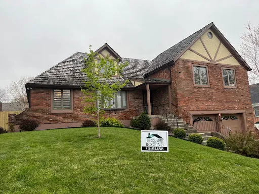 Lee's Summit Roofing Picture 2