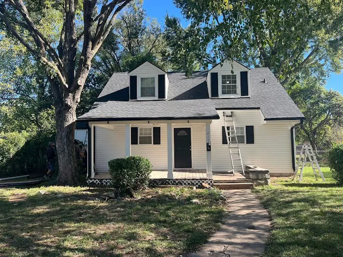 Lee's Summit Roofing Picture 1