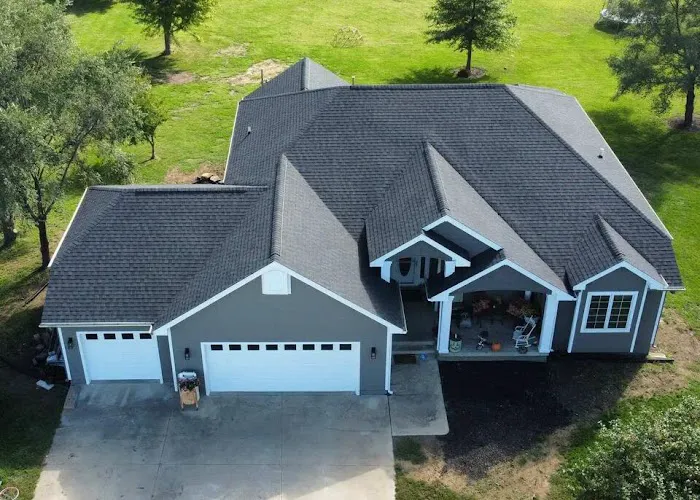 Shamrock Roofing & Construction Lee's Summit Picture 1