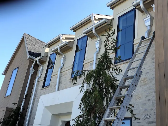 Unique Properties LLC Picture 1