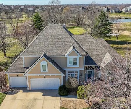 HT Roofing & Construction