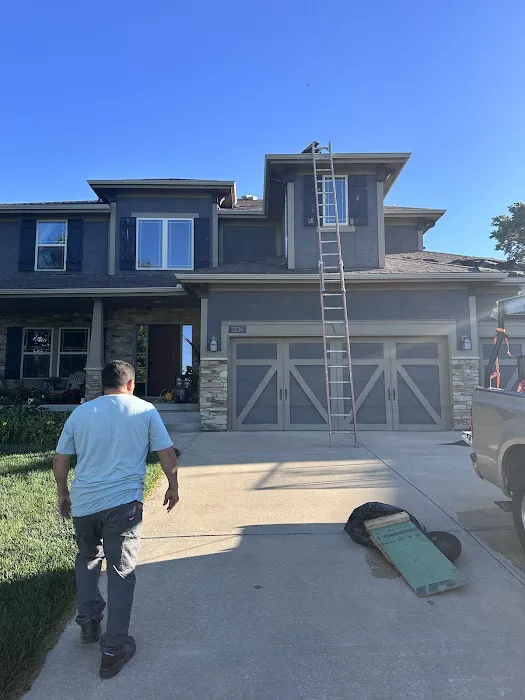 AGR Roofing LLC Picture 1