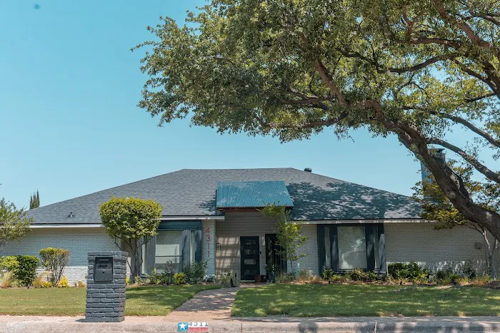 Apple Roofing Picture 5