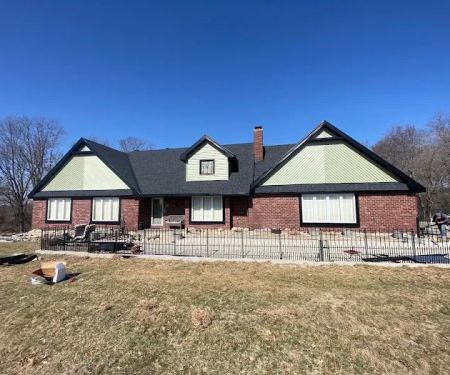 Pro Roofers LLC