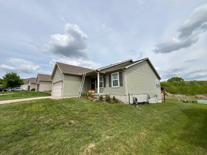 Pro Roofers LLC Picture 2