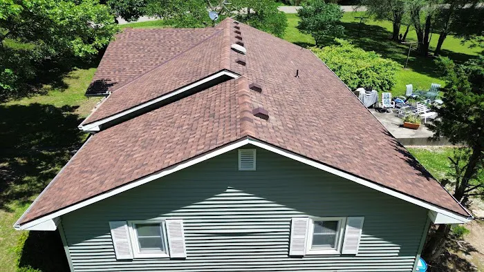 Royal Roofing & Solar Picture 3