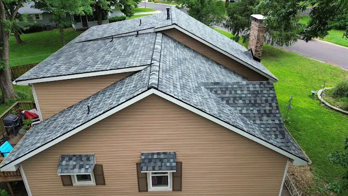 Royal Roofing & Solar Picture 4