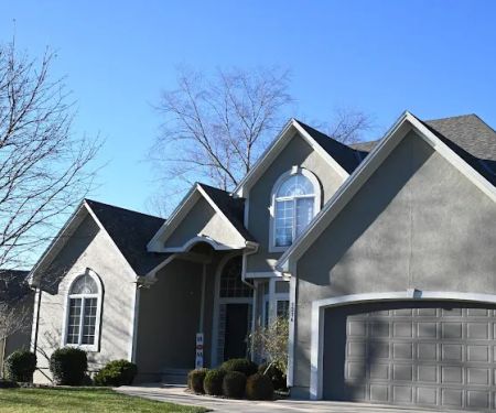 Royal Roofing & Solar - Roofer