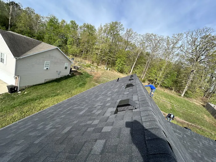 Midwest Roofing Picture 3