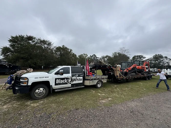 Black & White Roofing Picture 3