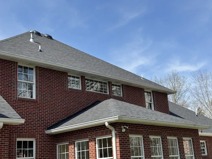 Select Exteriors & Roofing Picture 1