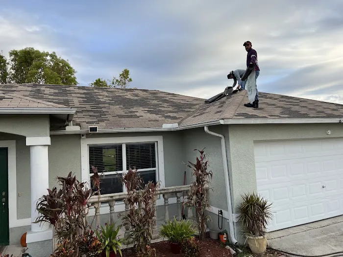 Thompson Roofing & Reconstruction Picture 4