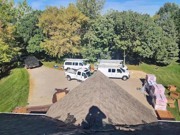 FIRST CLASS ROOFING LLC Picture 10