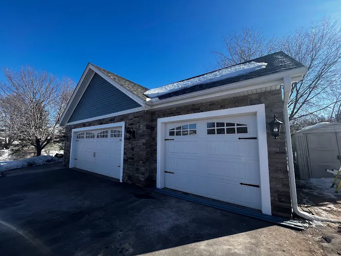 VALERDI LLC Picture 1