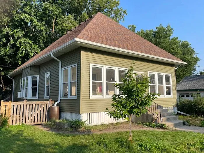 Younger Exteriors Picture 8