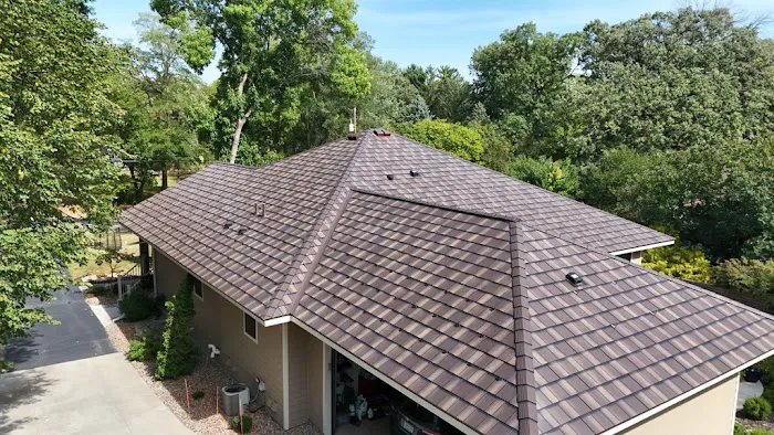 Sela Roofing & Remodeling Picture 1