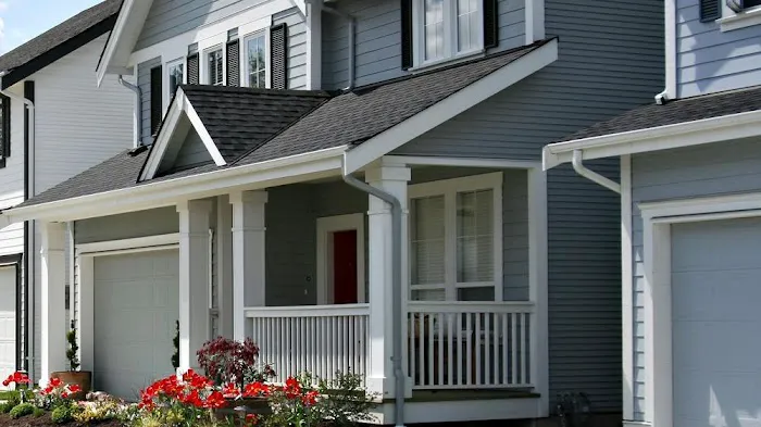 Land of Lakes Seamless Gutters Picture 5