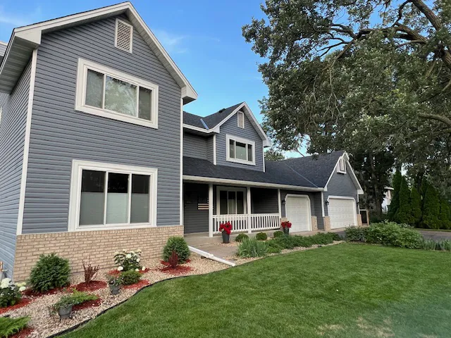 Minnesota Roofing Company Picture 1