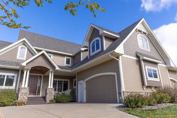 Grand Exteriors Picture 7