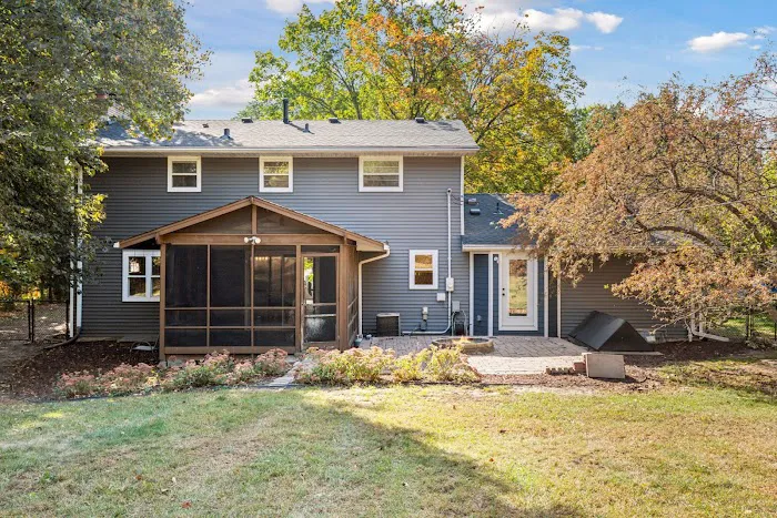 BISON BUILDERS INC. Picture 2