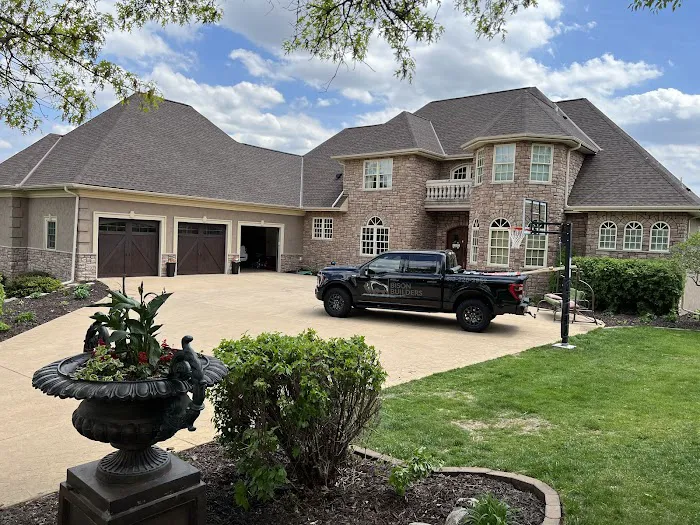 BISON BUILDERS INC. Picture 8