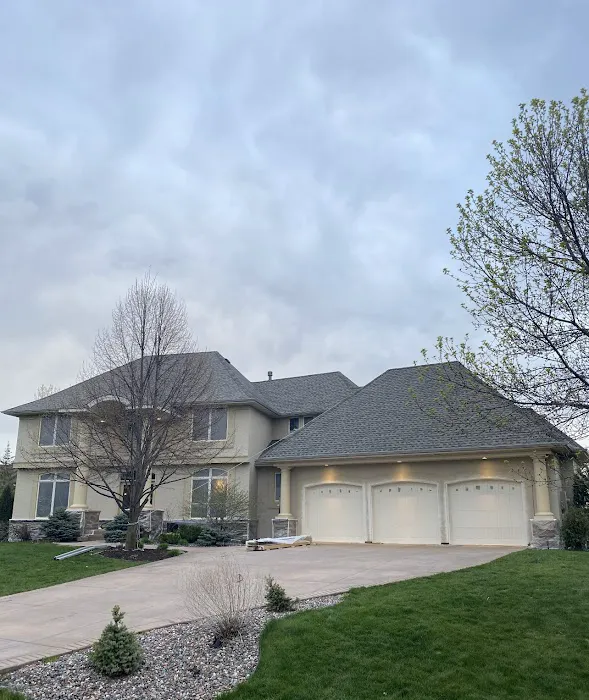 BISON BUILDERS INC. Picture 5