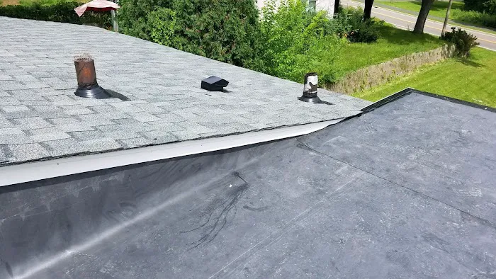 GOLD ROOF AND RENOVATIONS INC. Picture 6