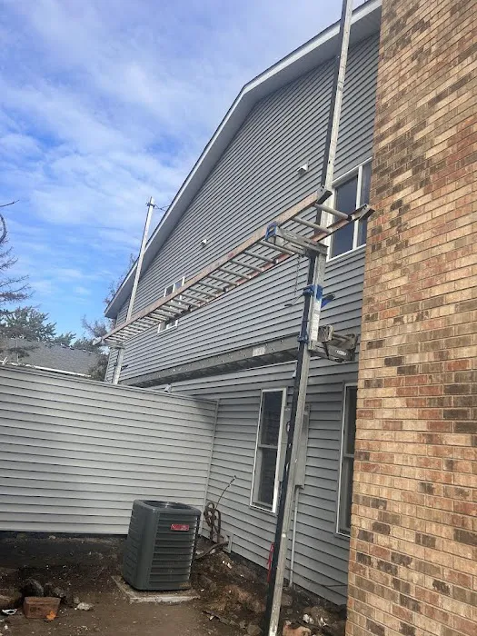 Saavedra Roofing and siding LLC Picture 10