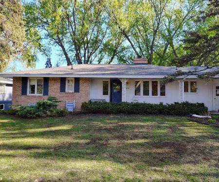 Lionstar Roofing and Exteriors