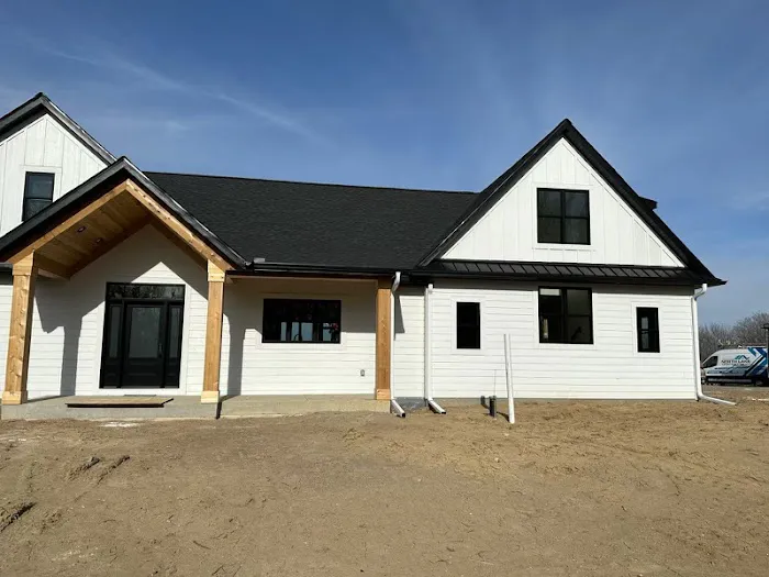 Glacier Builders Inc. Picture 3