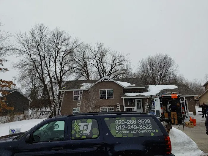 T & J CONSTRUCTION Picture 4