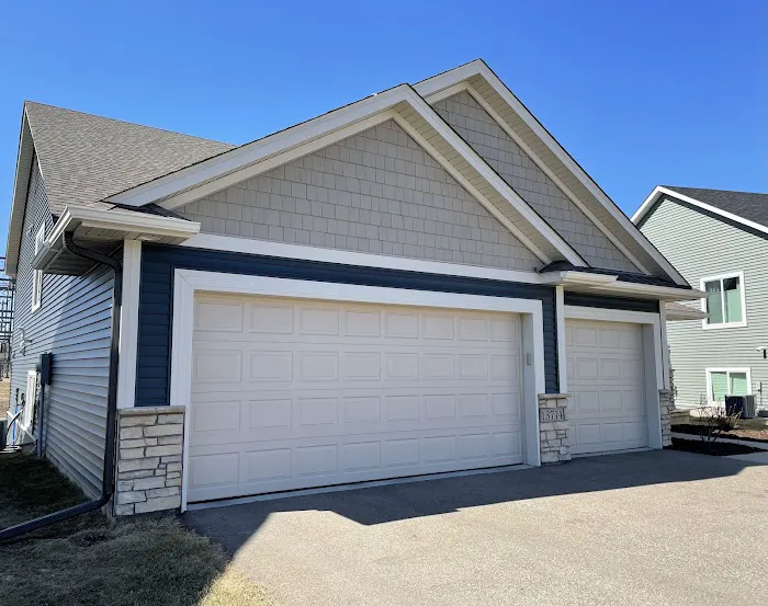 Pro Exteriors LLC Picture 8