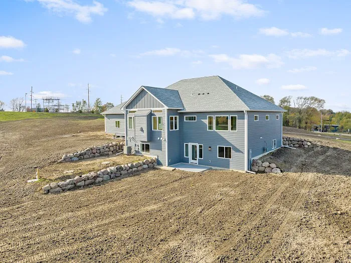 Select Exteriors Picture 8