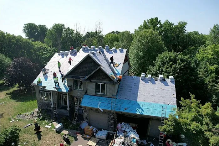 Built Strong Exteriors LLC Picture 5