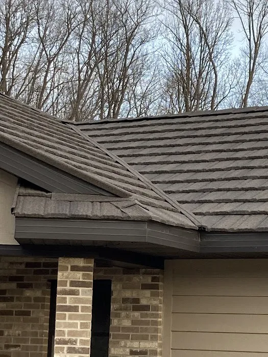 Level Edge Construction and Roofing Picture 3