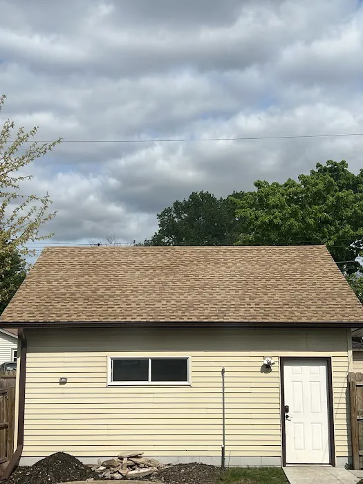 CM ROOFING LLC Picture 5