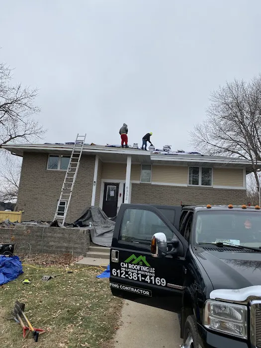 CM ROOFING LLC Picture 2