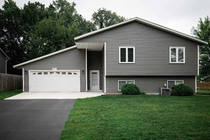 Signature Home Services Picture 1