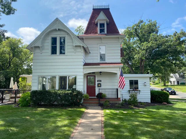 Element Exteriors LLC Picture 4