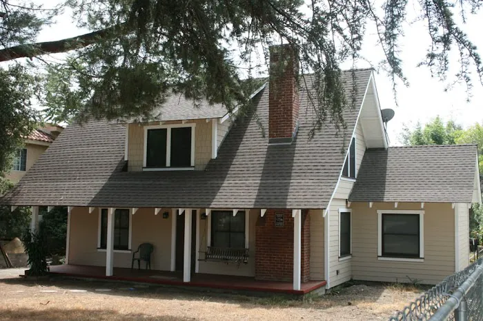 Active Roofing Solutions LLC Picture 1