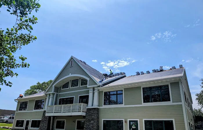 Summit Exteriors Inc. Picture 4