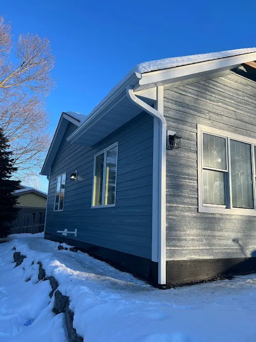 Mina Exteriors Picture 2