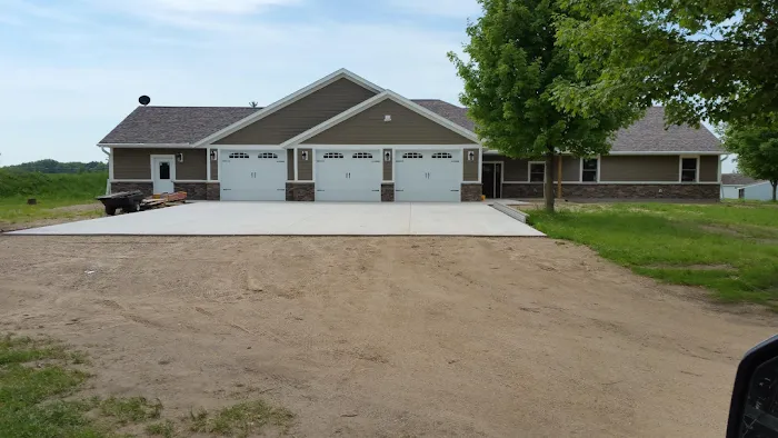 SJ Roofing LLC Picture 2