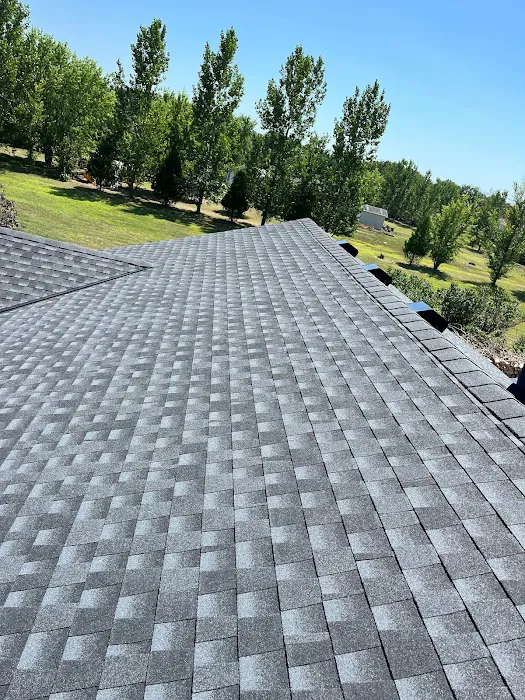 MN Made Roofing and Remodeling Picture 7