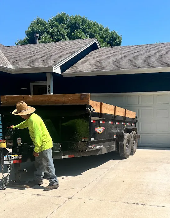 Midwest Reliable Roofing Picture 5