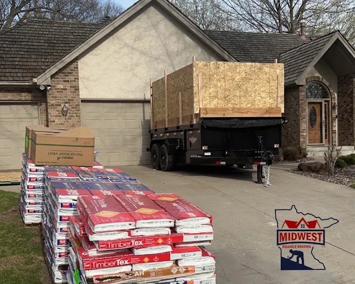 Midwest Reliable Roofing Picture 2