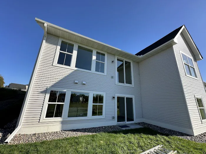 Wilfahrt Seamless LLC Picture 3