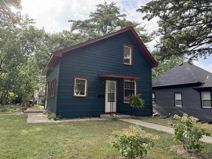 Superior Point Exteriors Picture 3